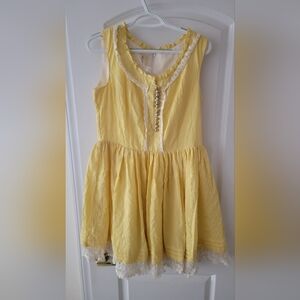 NWT! Vintage Yellow Lace Trim Dress